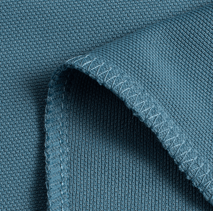 スポーツウェア専門店 高級刺繍入り上質ポロシャツ