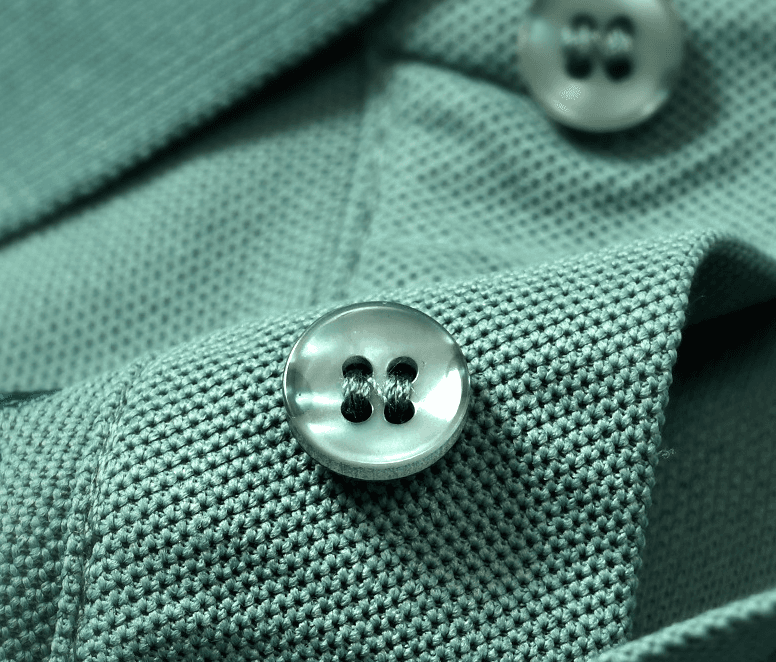 スポーツウェア専門店 高級刺繍入り上質ポロシャツ