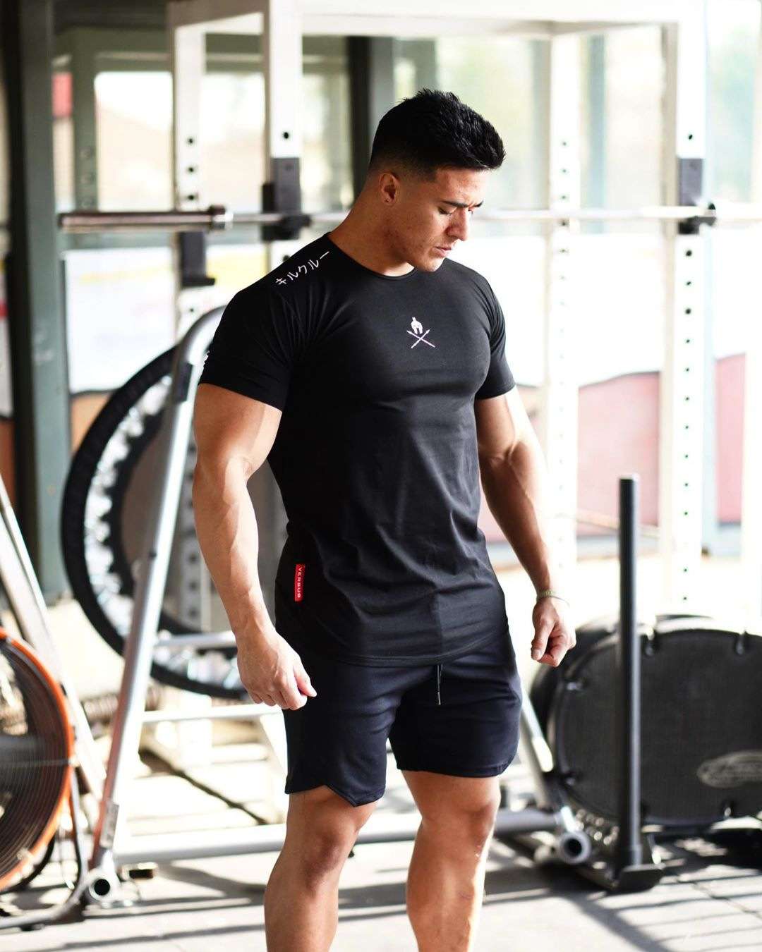 スポーツウェア専門店 戦士魂 筋肉追求 速乾トレーニングシャツ